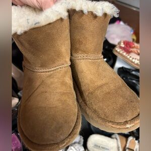 UGG Chestnut Brown Suede Shearling Booties with Bow